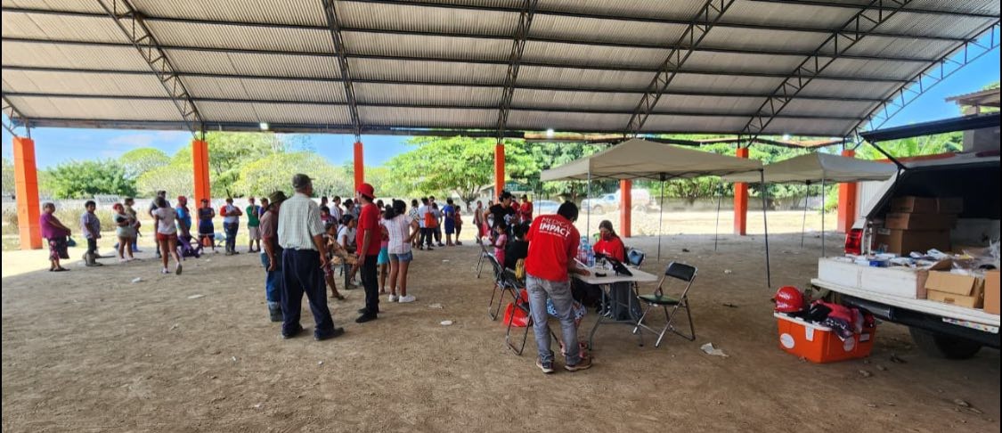 Apoyo médico gestionado por Citlali Medellín llega a la comunidad de Dr. Montes de Oca, Álamo, Veracruz