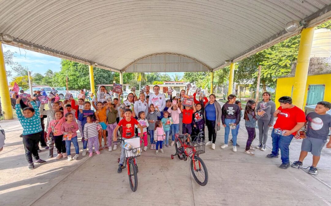 Llevan la magia del Día de Reyes a comunidades del municipio