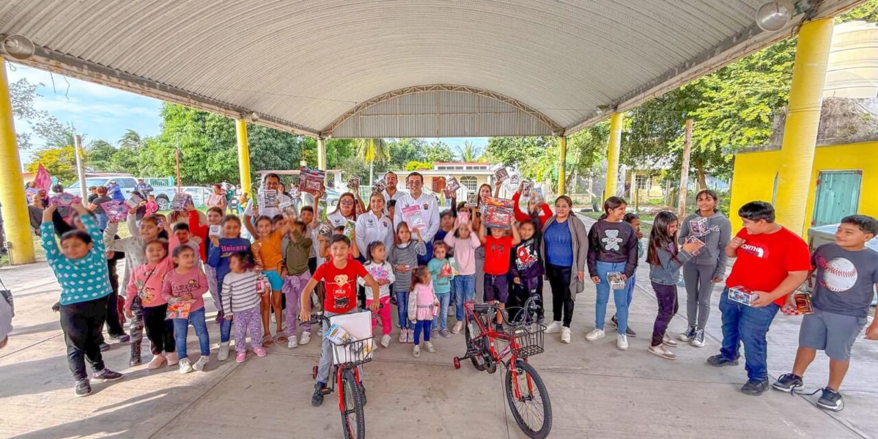Llevan la magia del Día de Reyes a comunidades del municipio