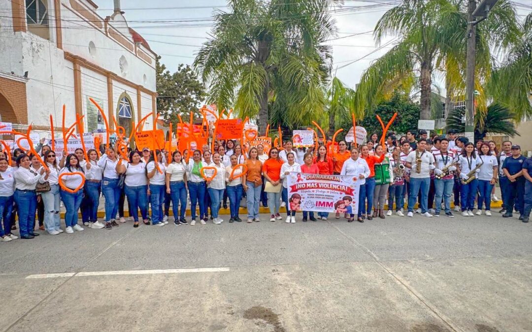 Salí a la calle vestida de Naranja en Tamiahua