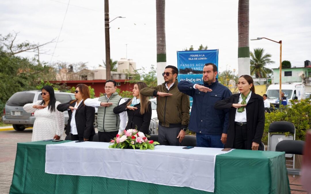 Conmemoran el Día de la Bandera con acto cívico en Tamiahua