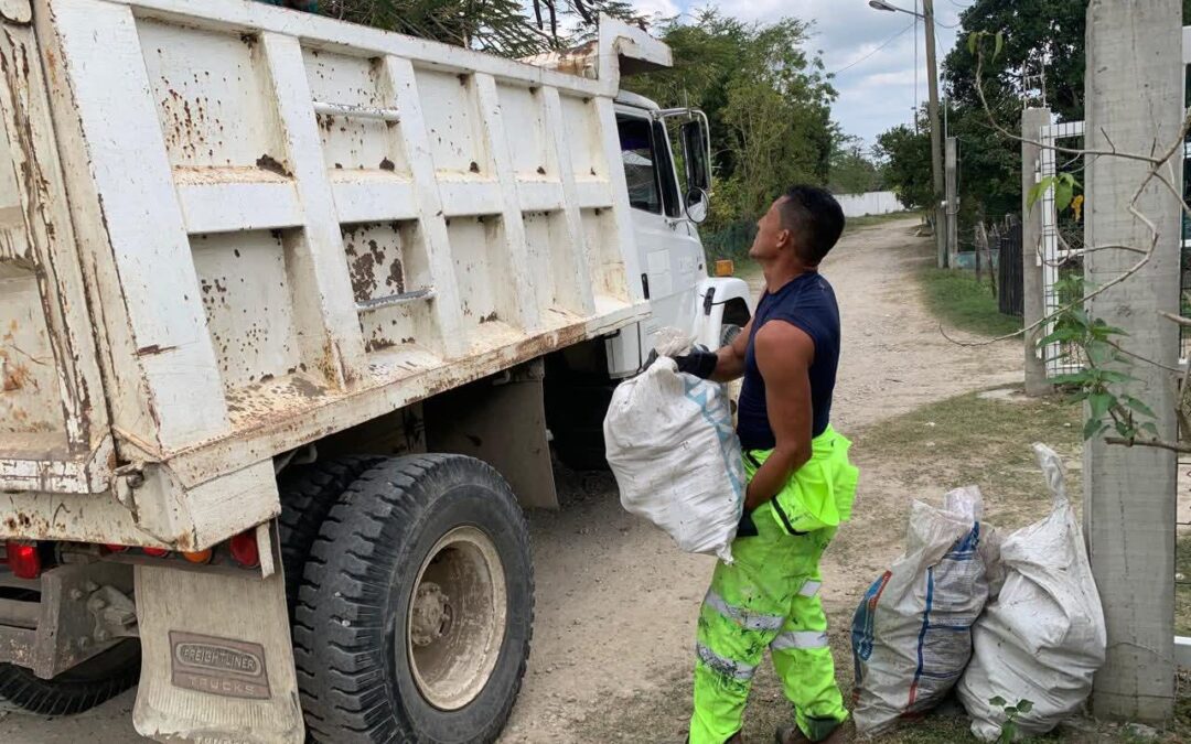 Refuerzan acciones contra el dengue en Tamiahua con jornada de descacharrización