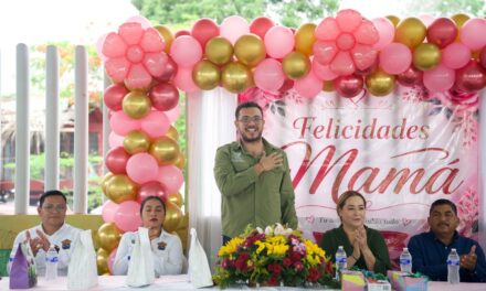 Inauguran domo en Milpas y celebran a las madres con emotivo festejo